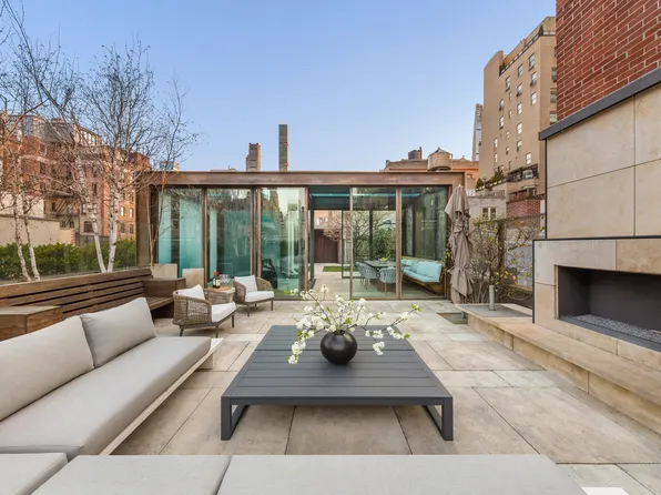 10 East 67th Street image 13 of 14