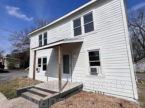 2nd image of 304 Cedar St #C