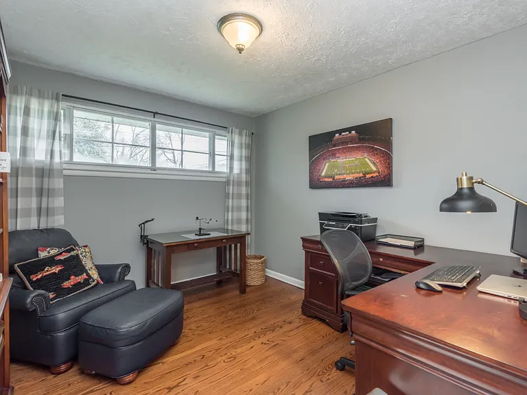 1223 Rocky Hill Rd — Photo 15