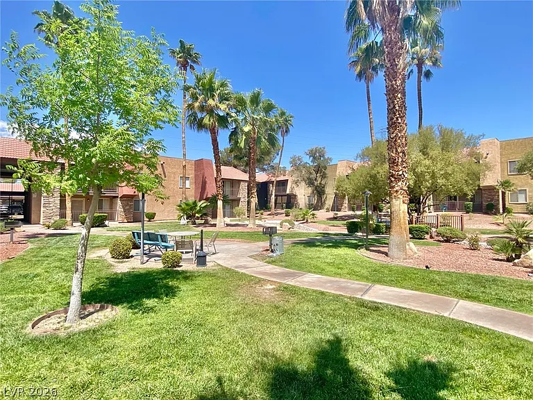 5081 River Glen Dr #118 — Photo 15