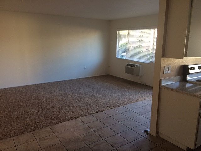 1st image of 1390 Oakdale Ave APT C