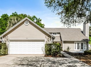 104 First Street Ct, Tavares, FL 32778
