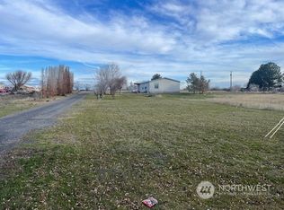 19277 Rd A.3 NE, Soap Lake, WA 98851