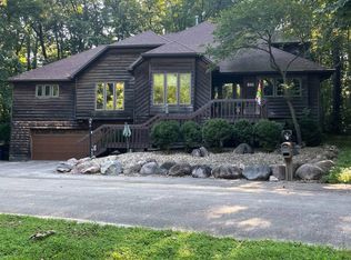 805 N 8th St, Monmouth, IL