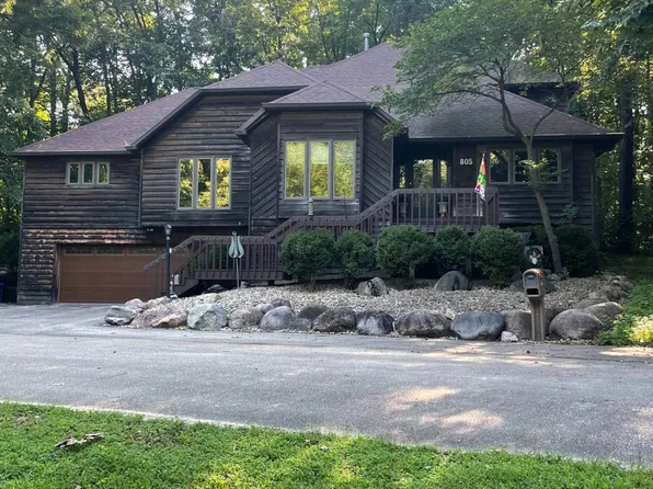 805 N 8th St, Monmouth, IL 61462