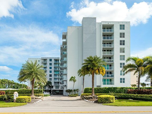 2nd image of 3450 S Ocean Boulevard #320