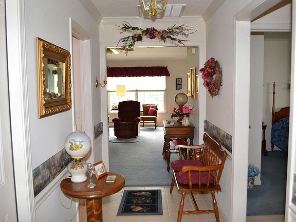 3rd image of 2105 Lakefield Dr