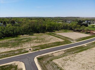3965 S Deer Path #9, Beloit, WI 53511