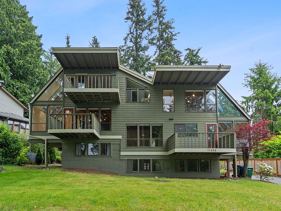 1st image of 11230 Champagne Point Ln NE