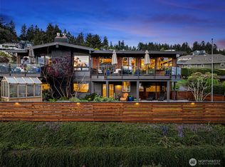 31 Pt Fosdick Dr NW, Gig Harbor, WA 98335
