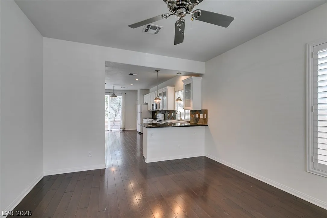 2 bed, 2.5 bath, 1269 sqft, $1,850 — Photo 4
