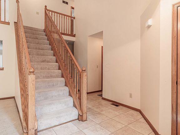 3rd image of 696 Culpepper Dr