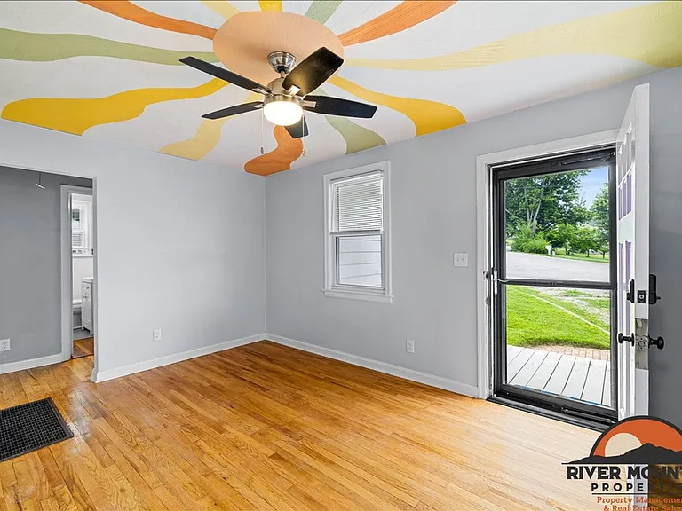19 Victory Heights Dr NW — Photo 8
