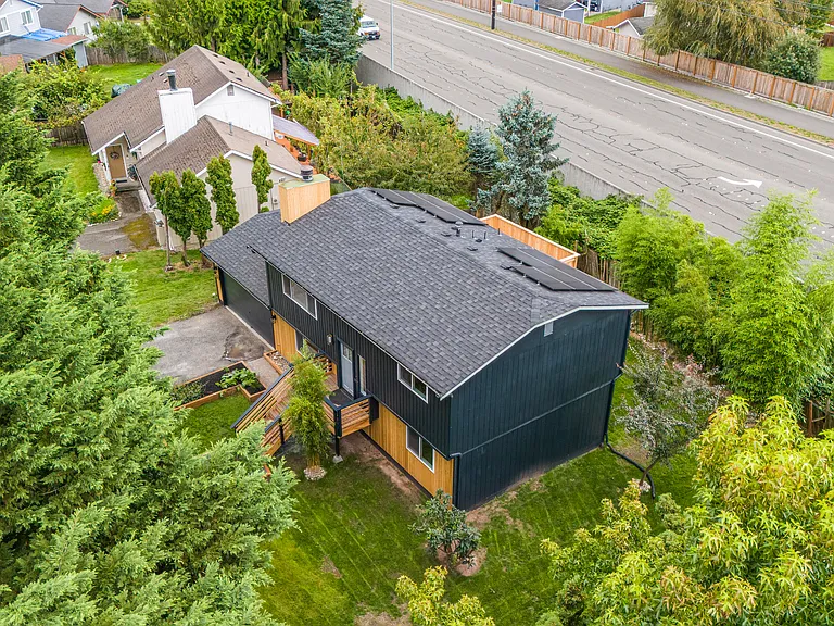 920 207th Pl SE — Photo 32