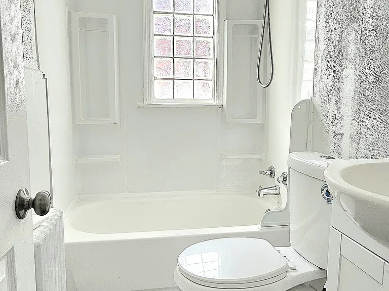 2927 Cornwall Rd #1 — Photo 8