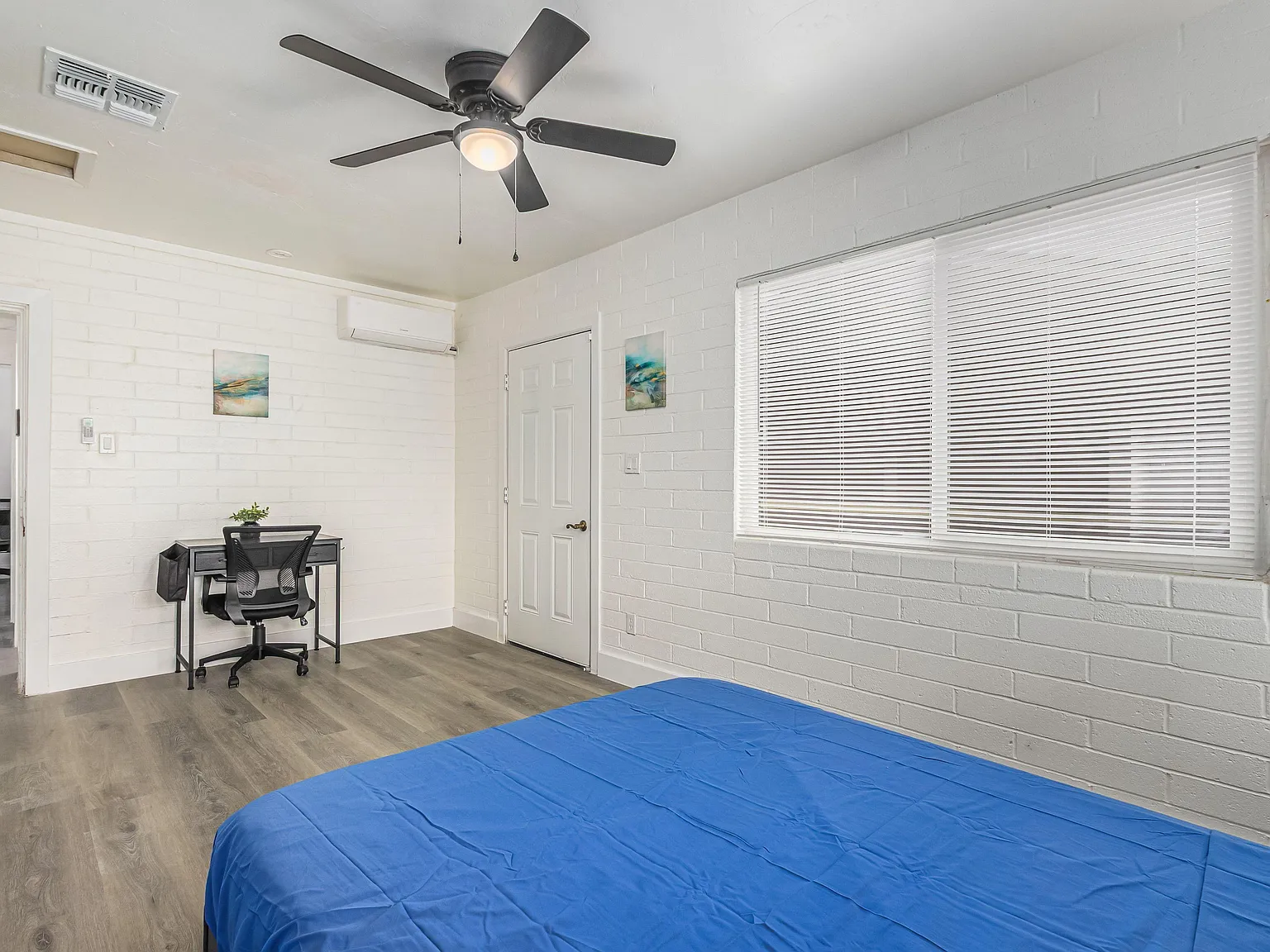 4 bed, 3.0 bath, 2144 sqft, $940 — Photo 2