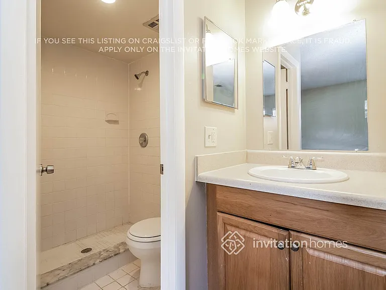 409 S Hawthorn Cir — Photo 15