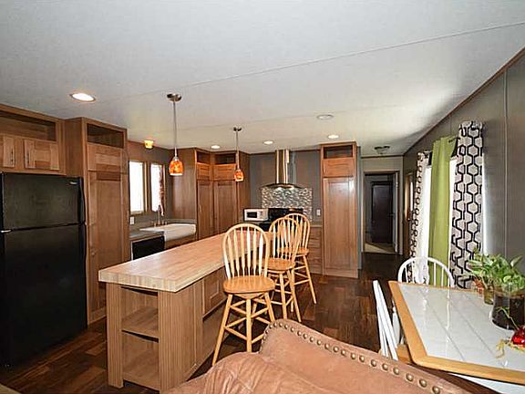 3rd image of 7750 Effie Nina Way