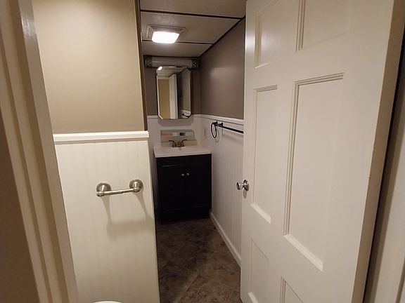 2nd image of 22 John St #0