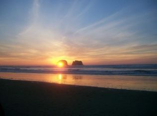 9279 Section Line St, Rockaway Beach, OR 97136