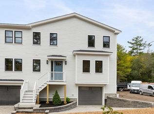 318 Essex Ave #B, Gloucester, MA 01930