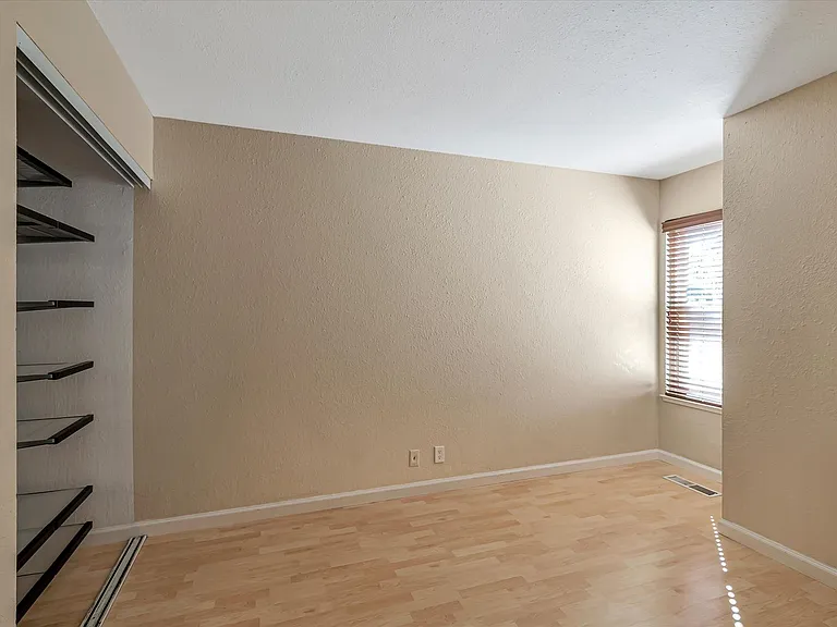 5263 Knights Est — Photo 24