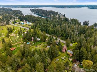 4631 E Grapeview Loop Road, Allyn, WA 98524