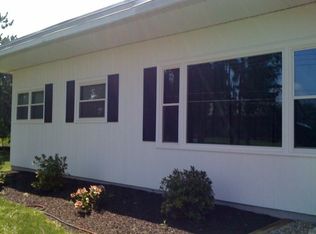 49 Pleasant Ave, Schaghticoke, NY 12154