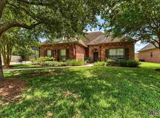 12198 Central Park Dr, Geismar, LA 70734