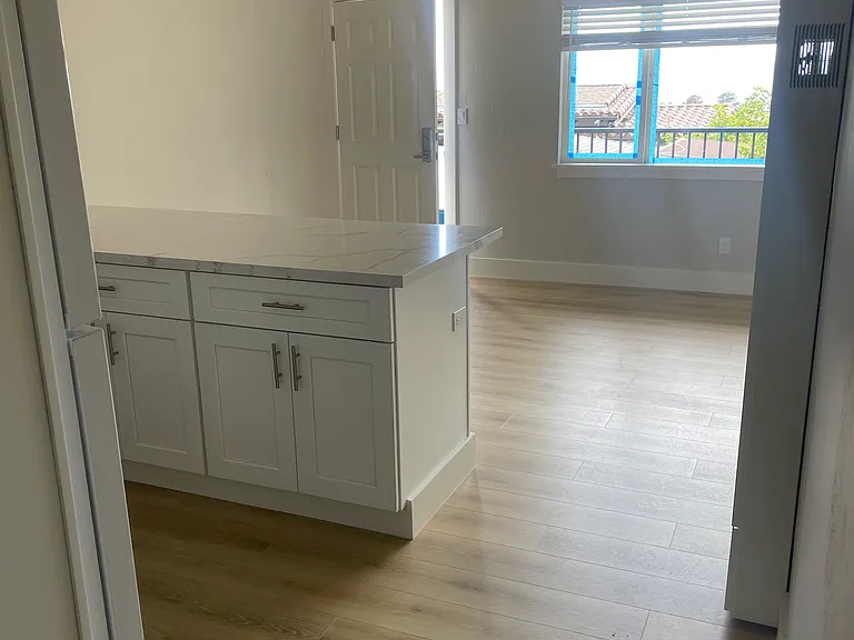 841 Solano Ave #8 — Photo 3