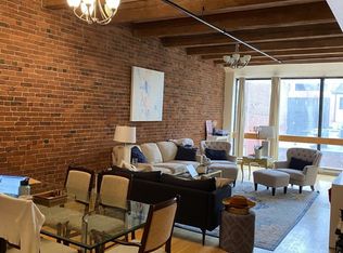 254 Friend St #3G, Boston, MA 02113