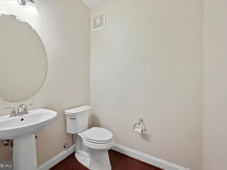 3910 Doc Berlin Dr #11 — Photo 8