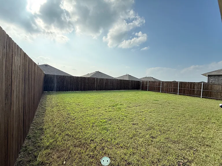 305 Charmed Way — Photo 37