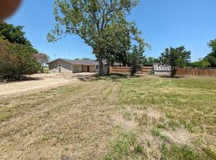 1016 County Road 4805, Leonard, TX 75452