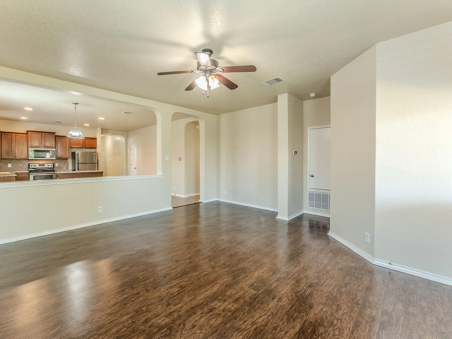 3 bed, 1665 sqft, $1,795 — Photo 4