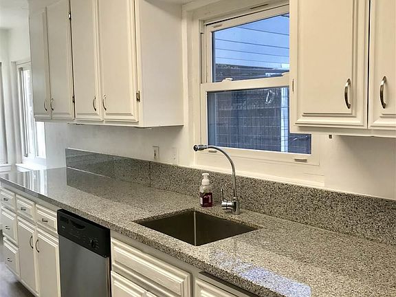4th image of 2020 Dennis Dr