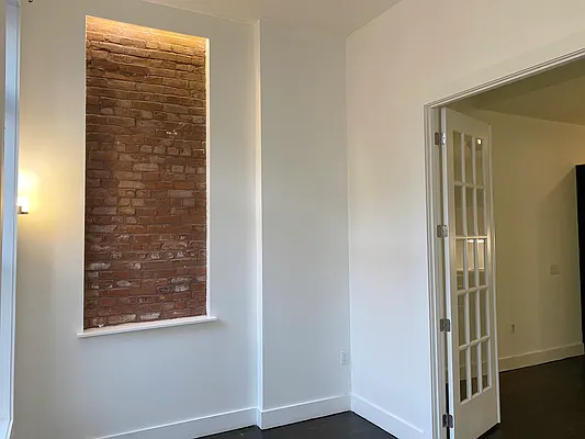 Rented by Nooklyn NYC LLC | media 11