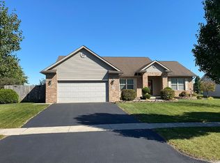1272 1st St, Findlay, OH 45840
