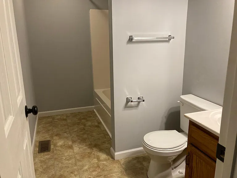 752 Cobbler Ln W — Photo 11