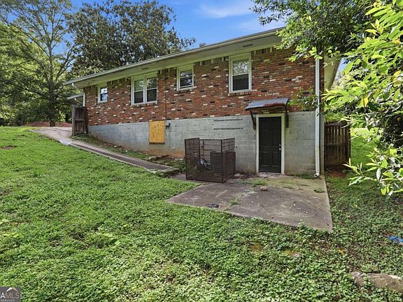 5th image of 1513 Dianne Ct SE