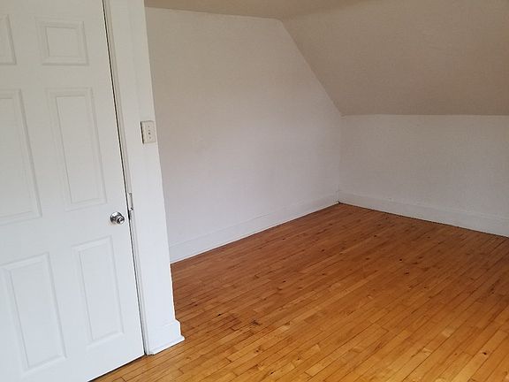 5th image of 713 Chicago St