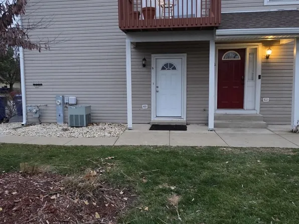 12245 Fairway Cir Unit D, Blue Island, IL 60406