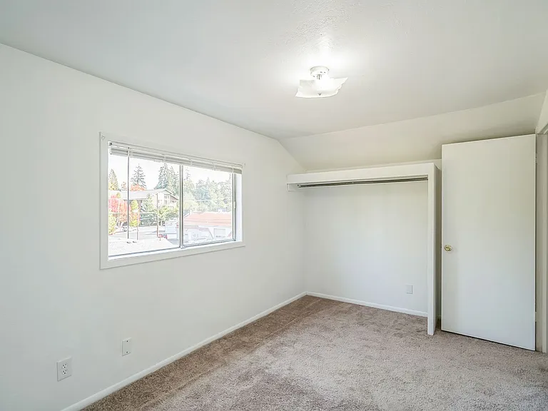 1907 23rd Ave #6 — Photo 12