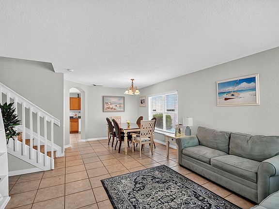 2nd image of 6164 Willoughby Circle