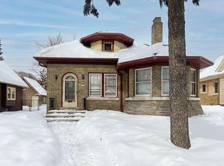 1416 W Capitol Dr, Milwaukee, WI