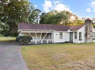 6633 Benton Rd, Paducah, KY 42003