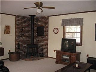 5th image of 6 Imperial Ln