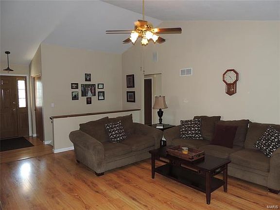 5th image of 4043 Fawn Hollow Dr