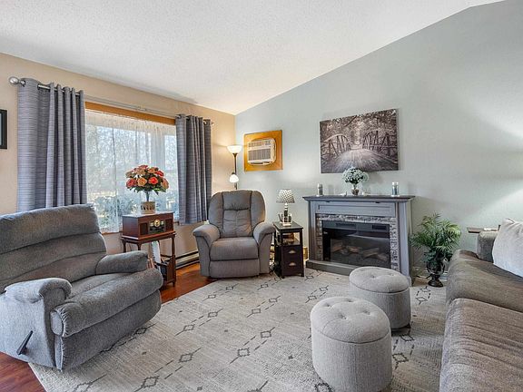 4th image of 6560 Beverly Dr