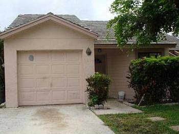 1st image of 5836 Strawberry Lakes Cir